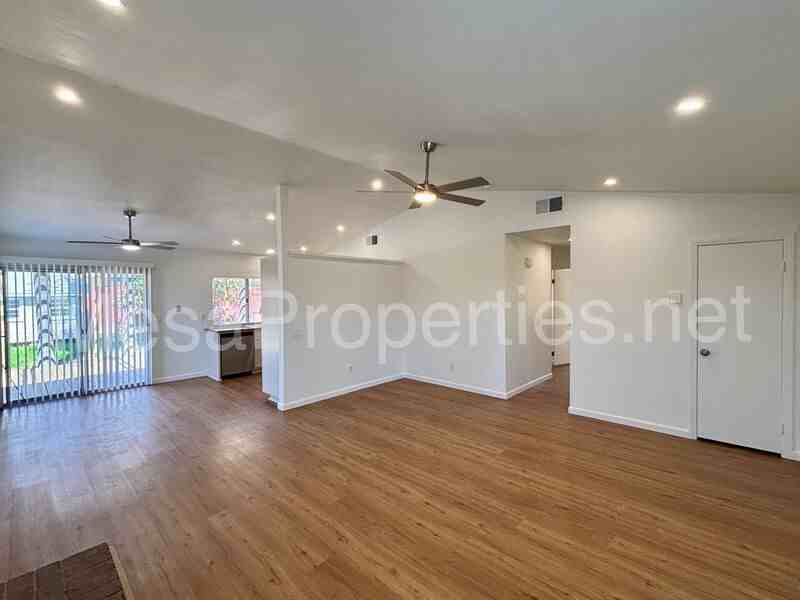 194 S Loretta St - Photo 5 of 15