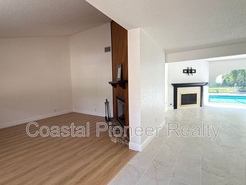 18306 Crawley Rd - Photo 5 of 50
