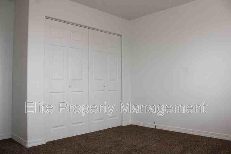 169 S Stardust Dr - Photo 3 of 15