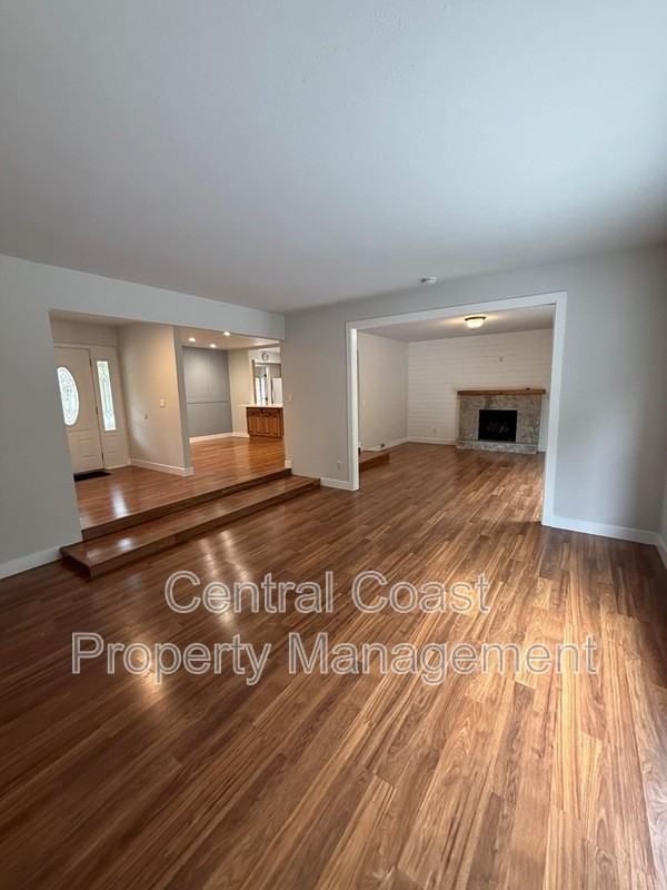 9465 Valley Oak Way - Photo 3 of 28