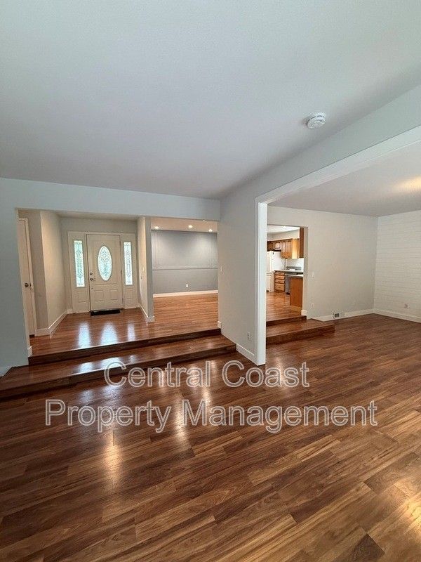 9465 Valley Oak Way - Photo 4 of 28