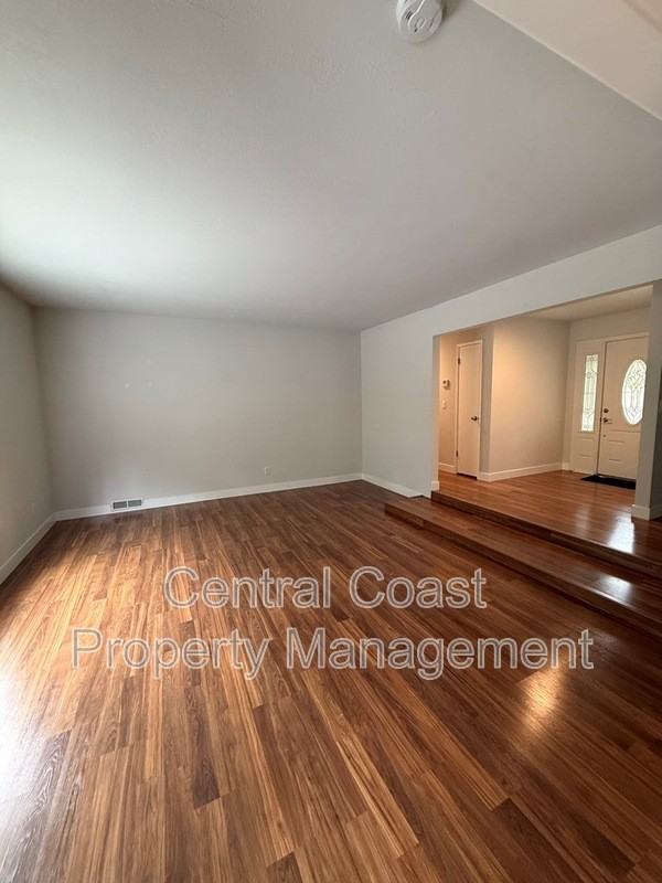 9465 Valley Oak Way - Photo 6 of 28