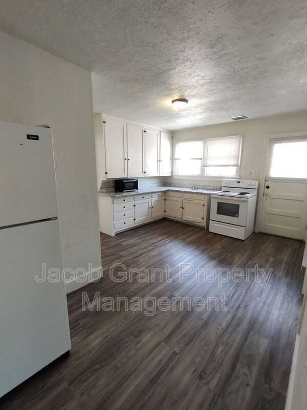 618 S 4th Ave #1 - Photo 6 of 10