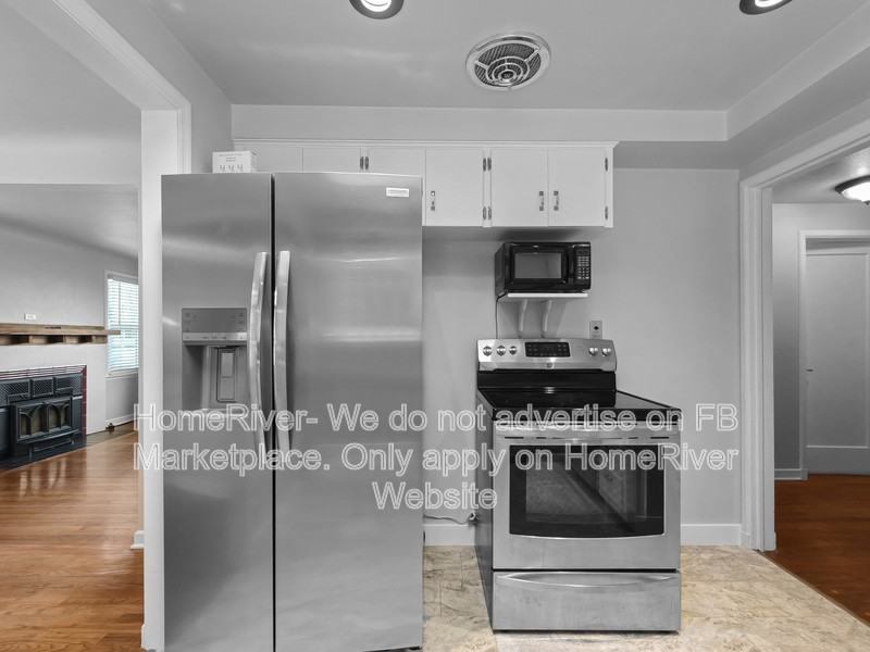 2704 W Hoffman Ave - Photo 5 of 23