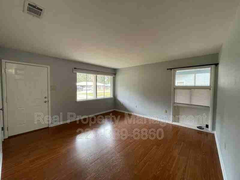 1875 Lombard Dr - Photo 7 of 21
