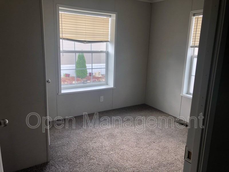2700 Brookpark Rd - Photo 7 of 8