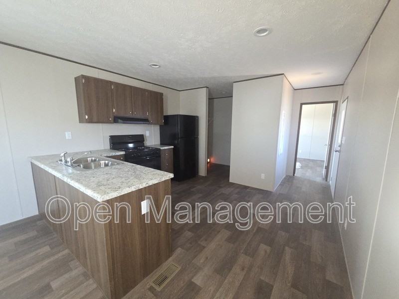 2501 Martin Luther King Blvd - Photo 7 of 20