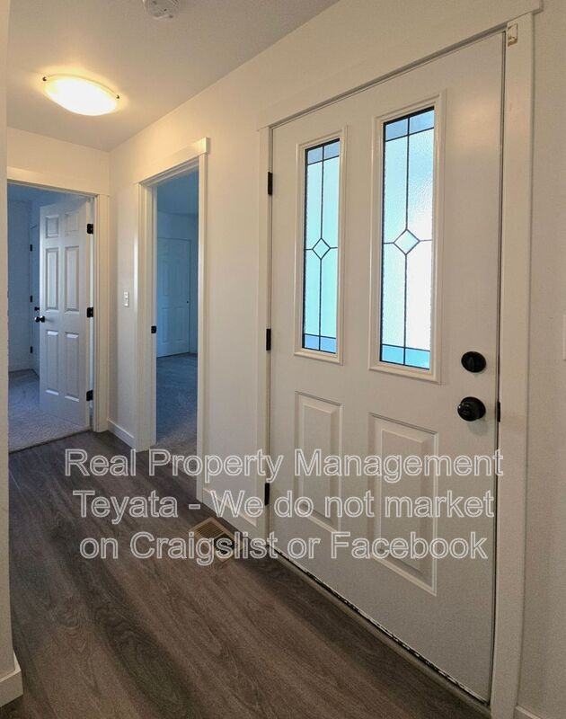 6270 Fernridge Dr - Photo 3 of 13