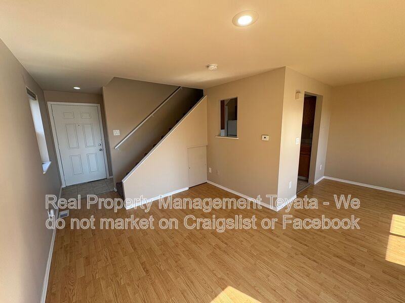 2417 Xenia St - Photo 4 of 21
