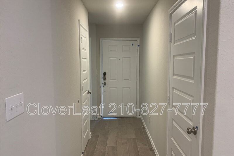 2172 Darst Dr - Photo 5 of 27