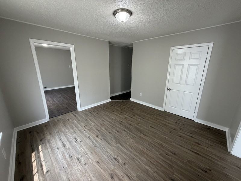 2156 Ethlyn Ave - Photo 5 of 19