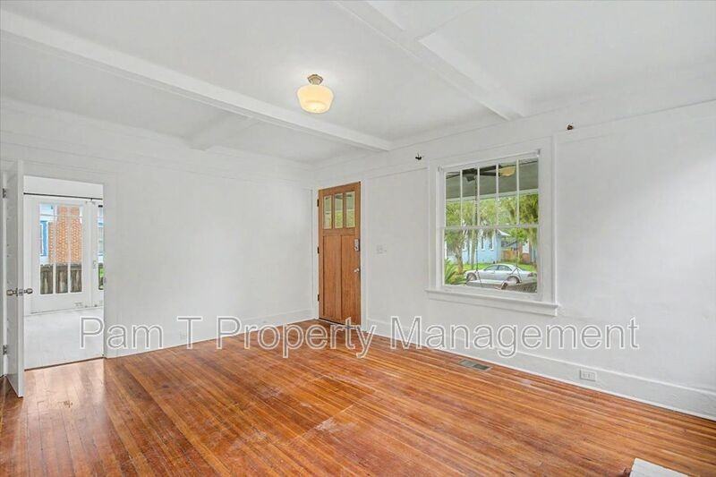 1118 E Duffy St - Photo 6 of 33