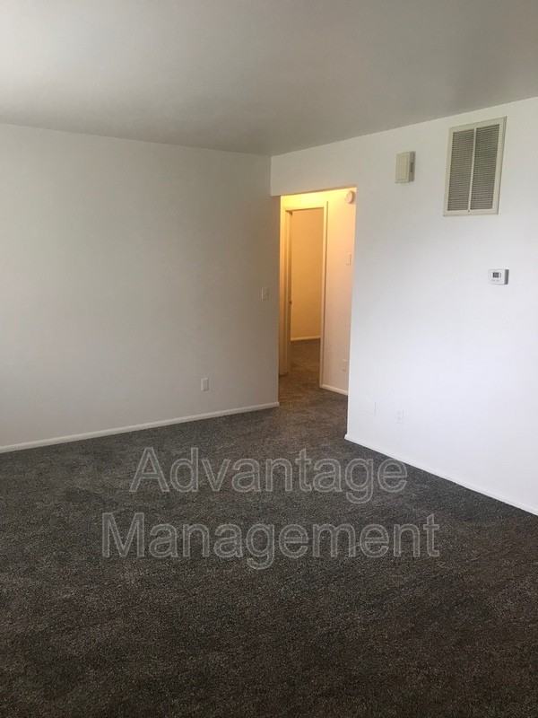 2196 S Nevada Ave - Photo 2 of 10