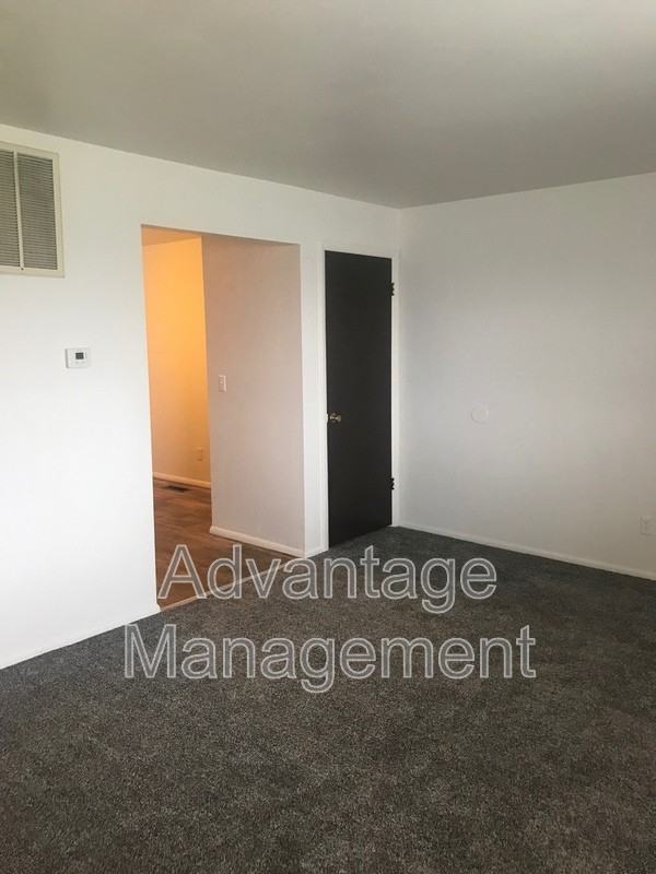 2196 S Nevada Ave - Photo 3 of 10