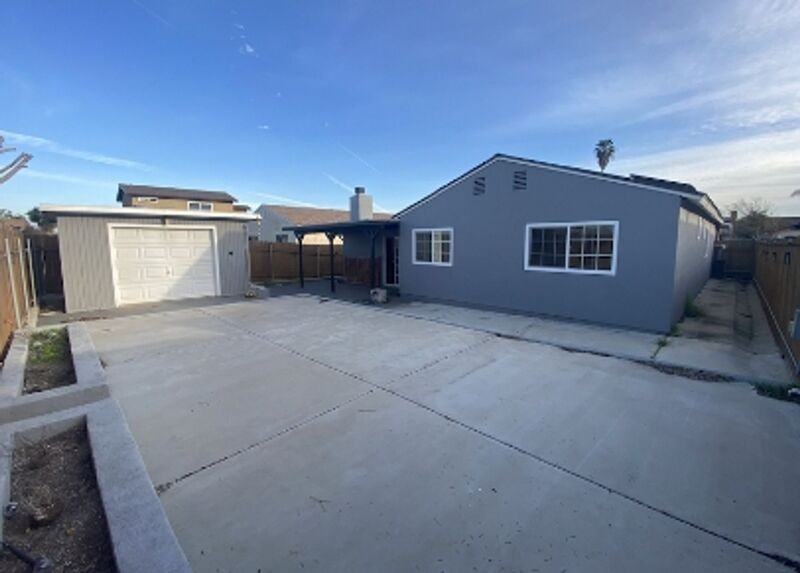 1810 Thelborn Way - Photo 3 of 16