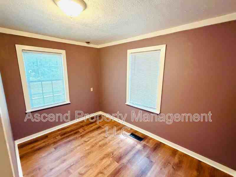 1134 Mcdonald Dr - Photo 6 of 11