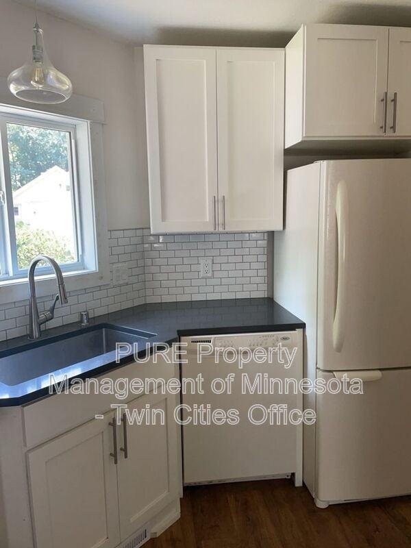 1390 Granada Trl N - Photo 5 of 12
