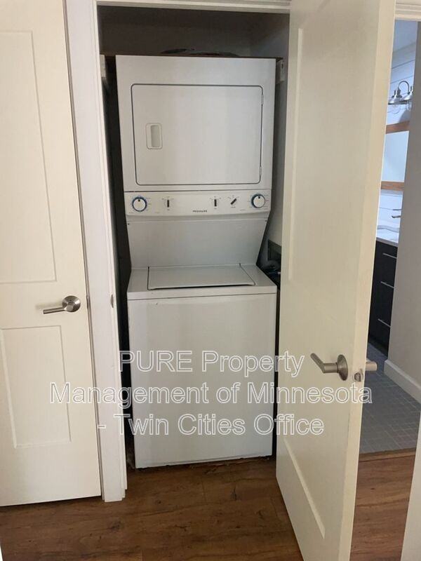 1390 Granada Trl N - Photo 7 of 12