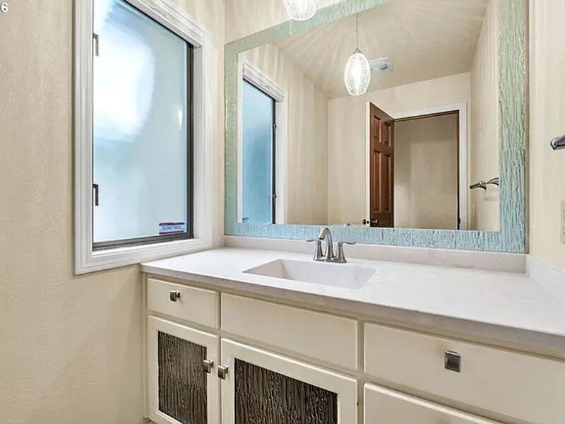 574 Wimbledon Ct - Photo 6 of 43