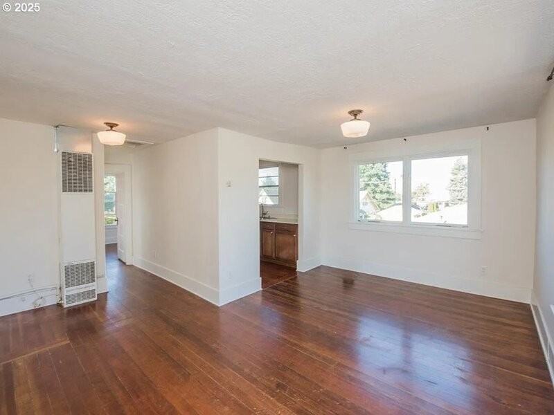 1236 N Emerson St - Photo 4 of 10