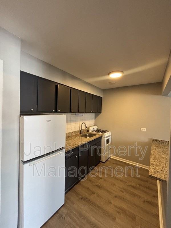 3351 Commercial Ave #19 - Photo 3 of 7