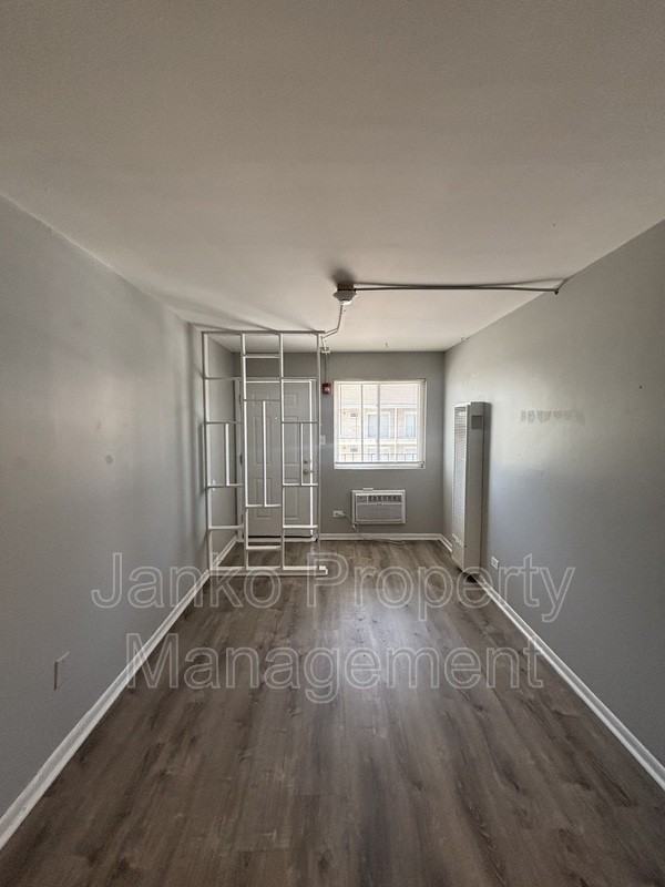 3351 Commercial Ave #19 - Photo 6 of 7