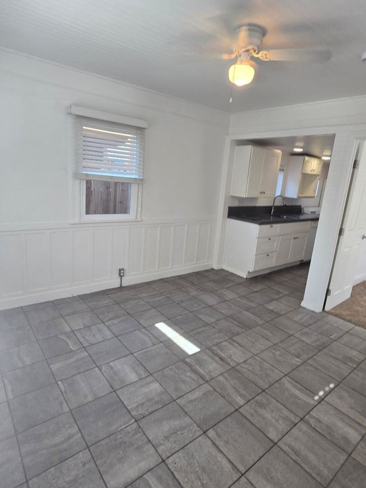 4669 35th St - Photo 2 of 10