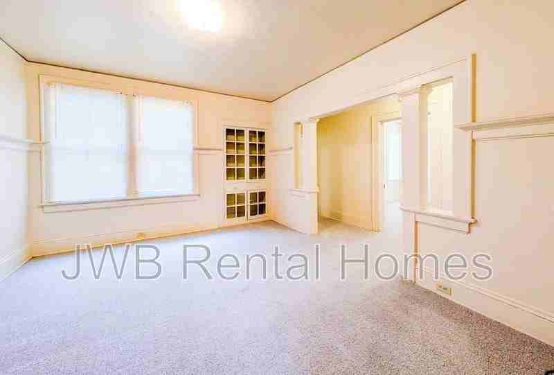 2309 College St - Photo 5 of 14