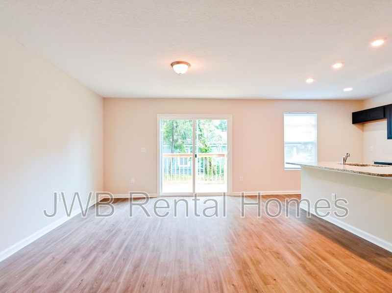 485 56th St E - Photo 6 of 13