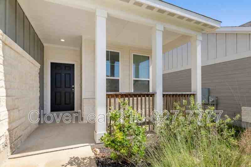 165 Acorn Cir - Photo 4 of 35
