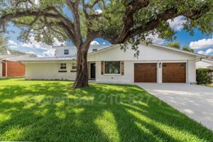 featured image of 11210 Cedar Elm