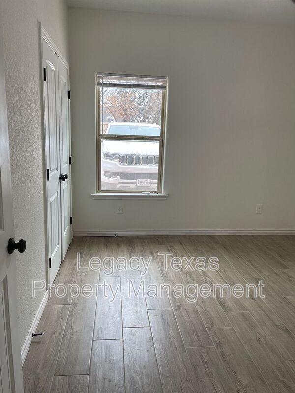 2321 Crb - Photo 3 of 18