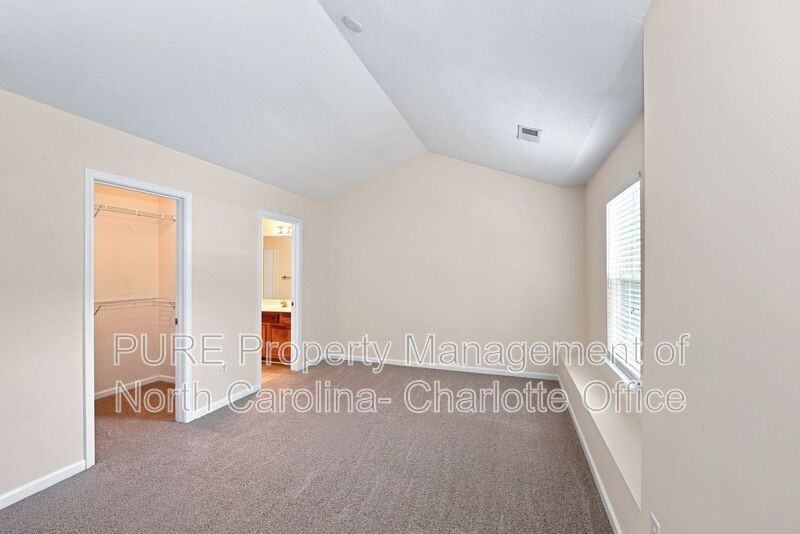 11314 Stone Trail Rd - Photo 4 of 15