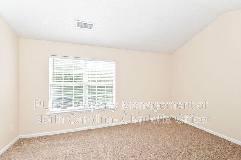 11314 Stone Trail Rd - Photo 5 of 15