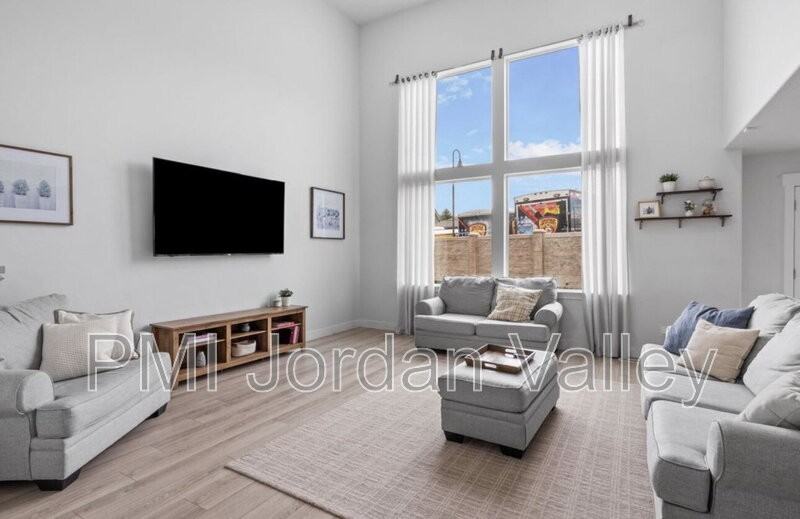 4887 W White Pearl Ct - Photo 4 of 20