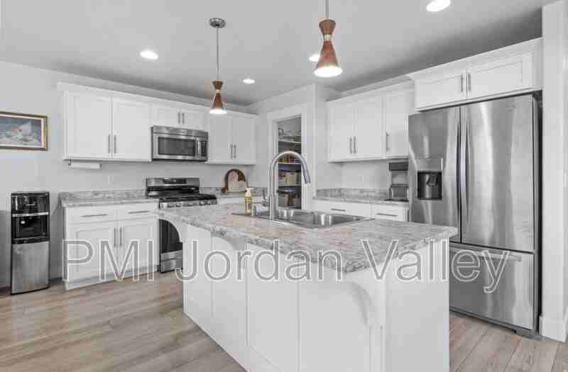 4887 W White Pearl Ct - Photo 5 of 20