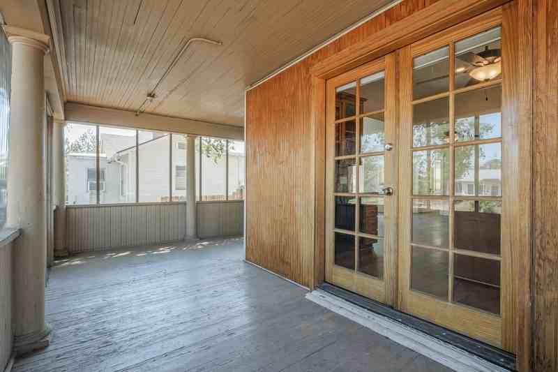 1219 Grand Ave - Photo 4 of 23