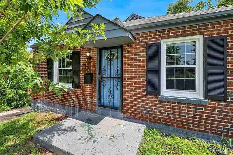 5212 Fletcher St - Photo 2 of 27