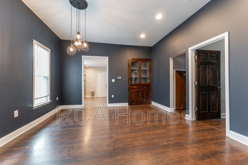 1042 Saint Paul St - Photo 2 of 12