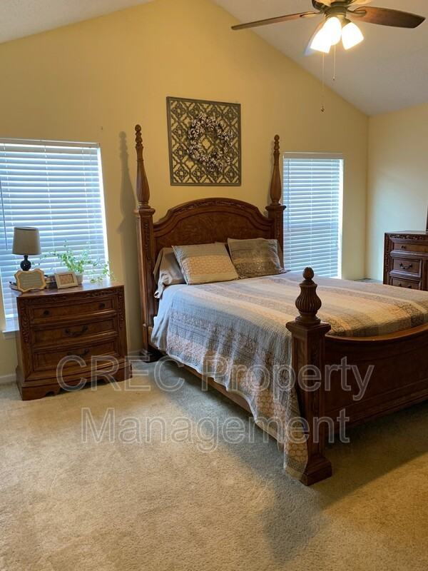 5024 Holdsworth Dr - Photo 4 of 10