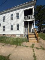 featured image of 2 Russell St #2A
