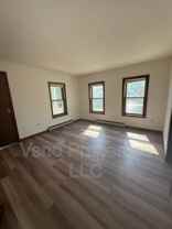 2 Russell St #2A - Photo 1 of 1