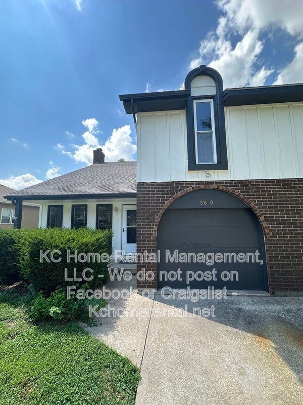 3870 Sw Harbor Dr - Photo 2 of 36