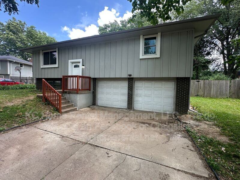 424 Ne Lakeview Dr - Photo 3 of 38