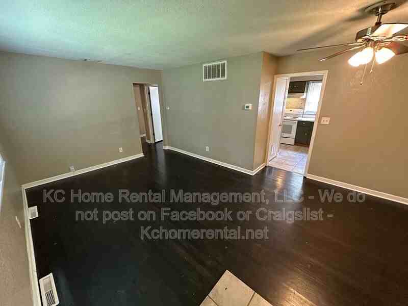 5903 E 149th St - Photo 7 of 27