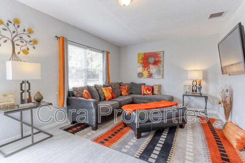 685 Sears Ave Ne #4 - Photo 3 of 50