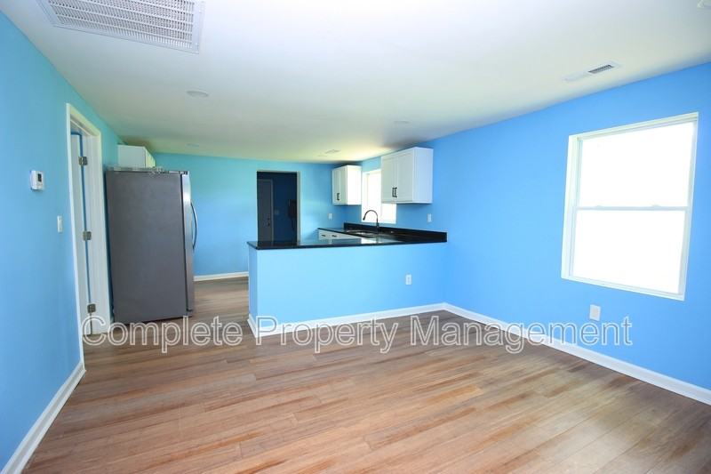 932 Court T - Photo 3 of 11