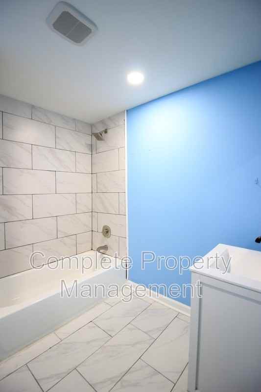 932 Court T - Photo 7 of 11