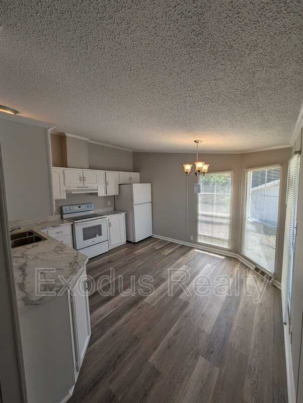 87 Patriots Way - Photo 3 of 24