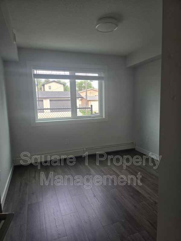 11123 Groat Rd Nw - Photo 3 of 6